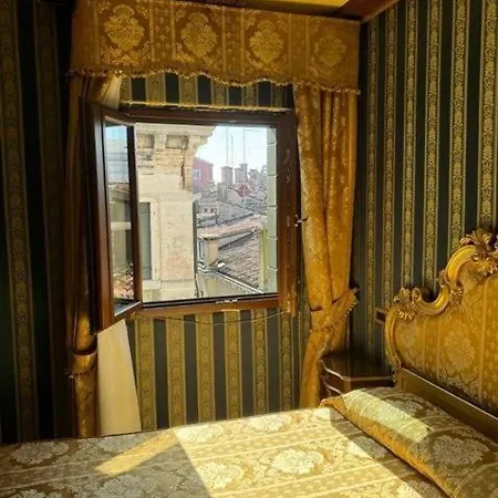 Ca' San Zaccaria 3* Venedig